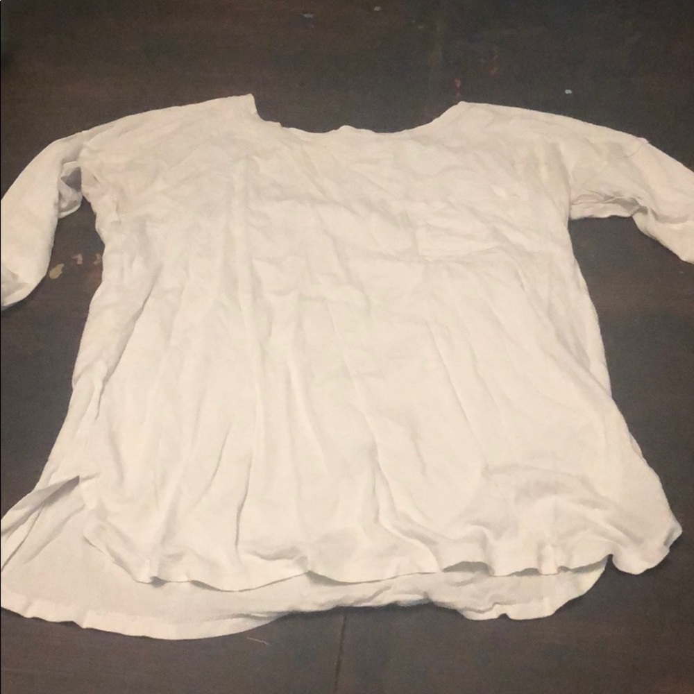 White pocket 3/4 sleeve top
